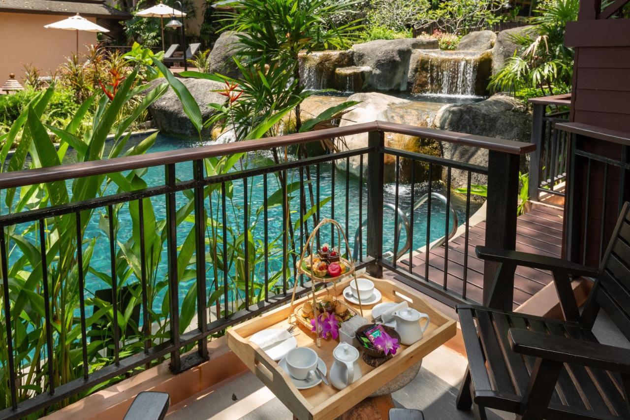 Khaolak Merlin Resort - SHA Extra Plus Khao Lak Exterior foto Afternoon tea at the Royal Villa